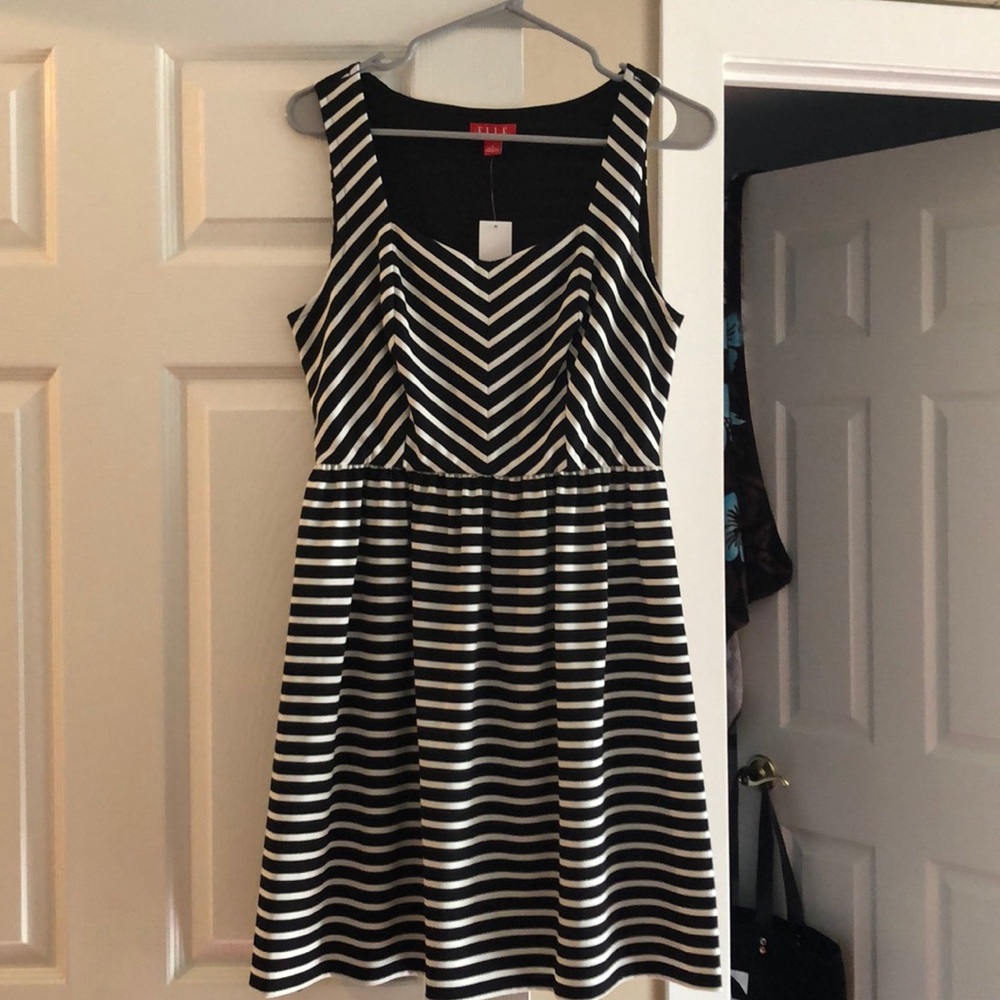 Elle striped sun dress size small